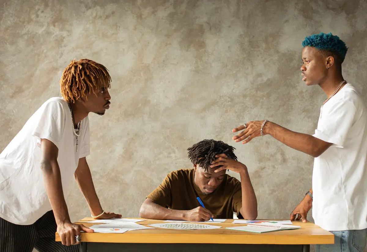 Cara menghadapi orang yang selalu merasa benar. (Sumber : pexels/Monstera Production)