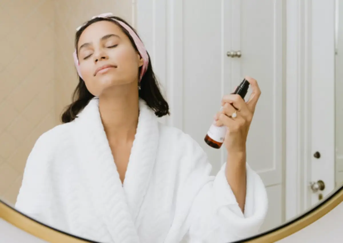 Ilustrasi urutan pakai skincare yang benar (Sumber : Unsplash/@Kalos Skincare)