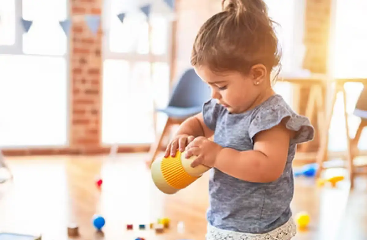 Ilustrasi balita dan quiet time yang dilakukan (Sumber : Unsplash/krakenimages)