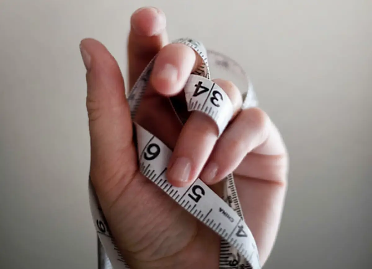 Ilustrasi seseorang yang baru saja kena body shaming (Sumber : Unsplash/Jennifer Burk)