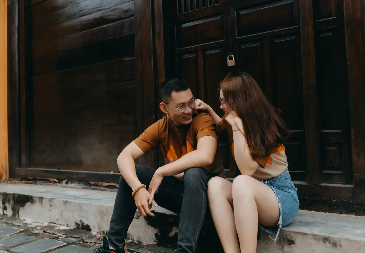 Ilustrasi pasangan bucin (Sumber : Pexels/Trần Long)