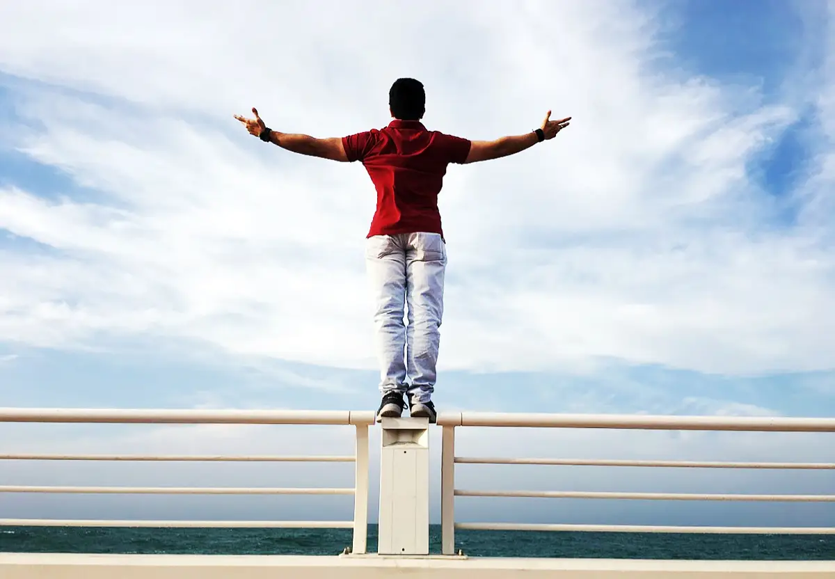 Ilustrasi | 10 tanda yang mengungkapkan karakteristik orang yang terlalu mandiri. (Sumber : Pexels/Sanketh Rao)