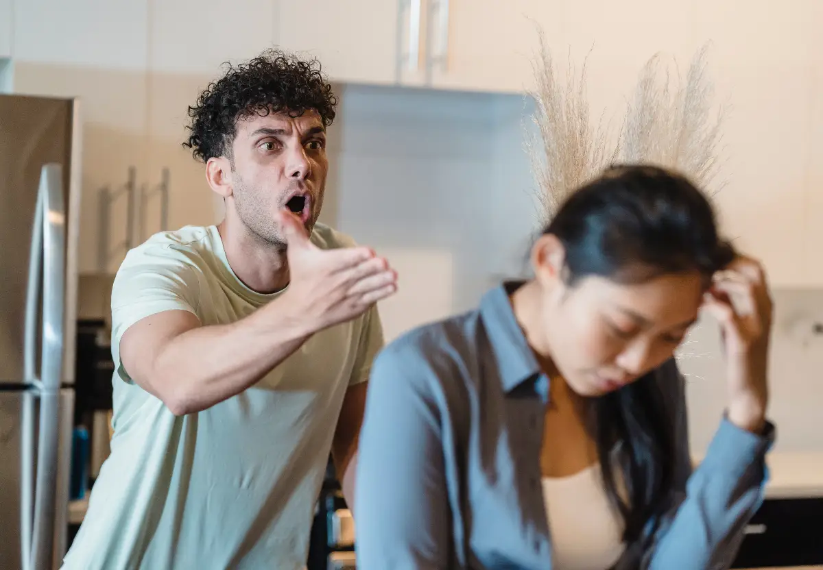 Ilustrasi | Tanda memiliki kecerdasan emosional rendah. (Sumber : Pexels/Timur Weber)