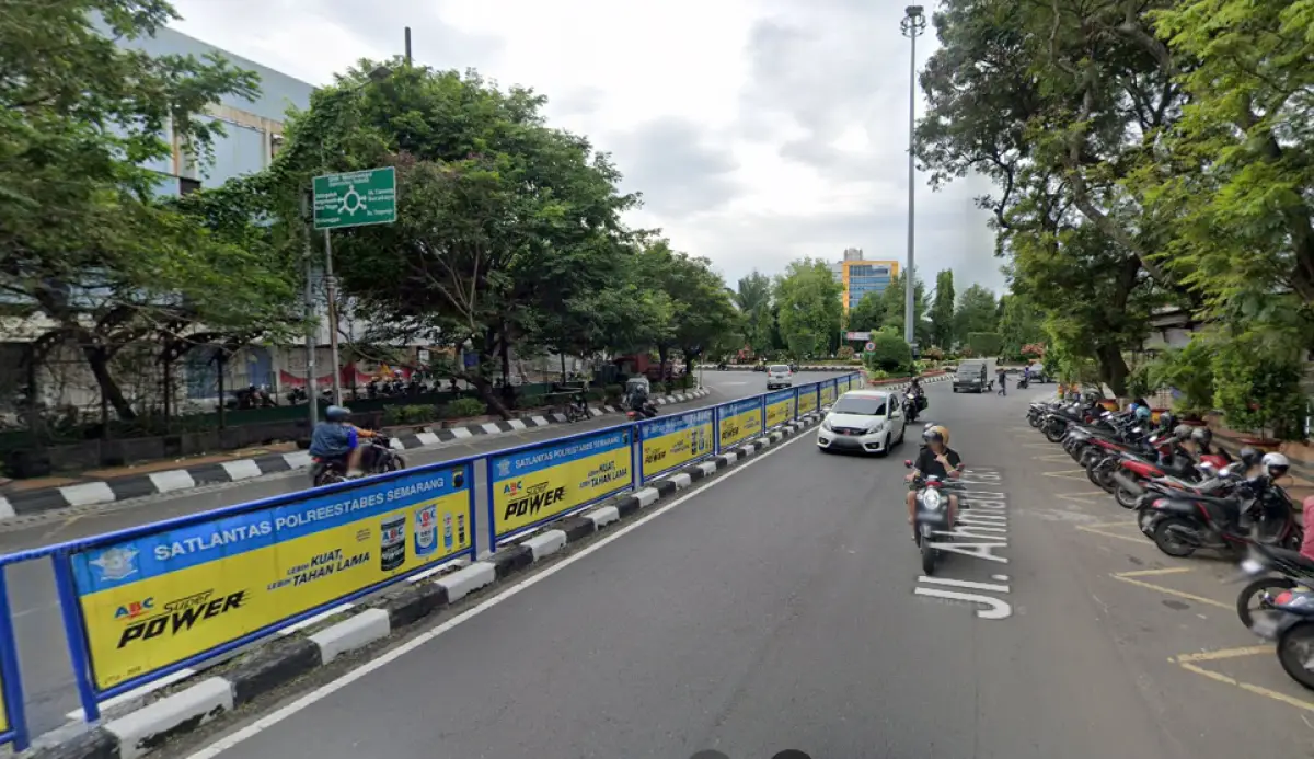 Jalan Ahmad Yani, Semarang. (Sumber : Google Maps)