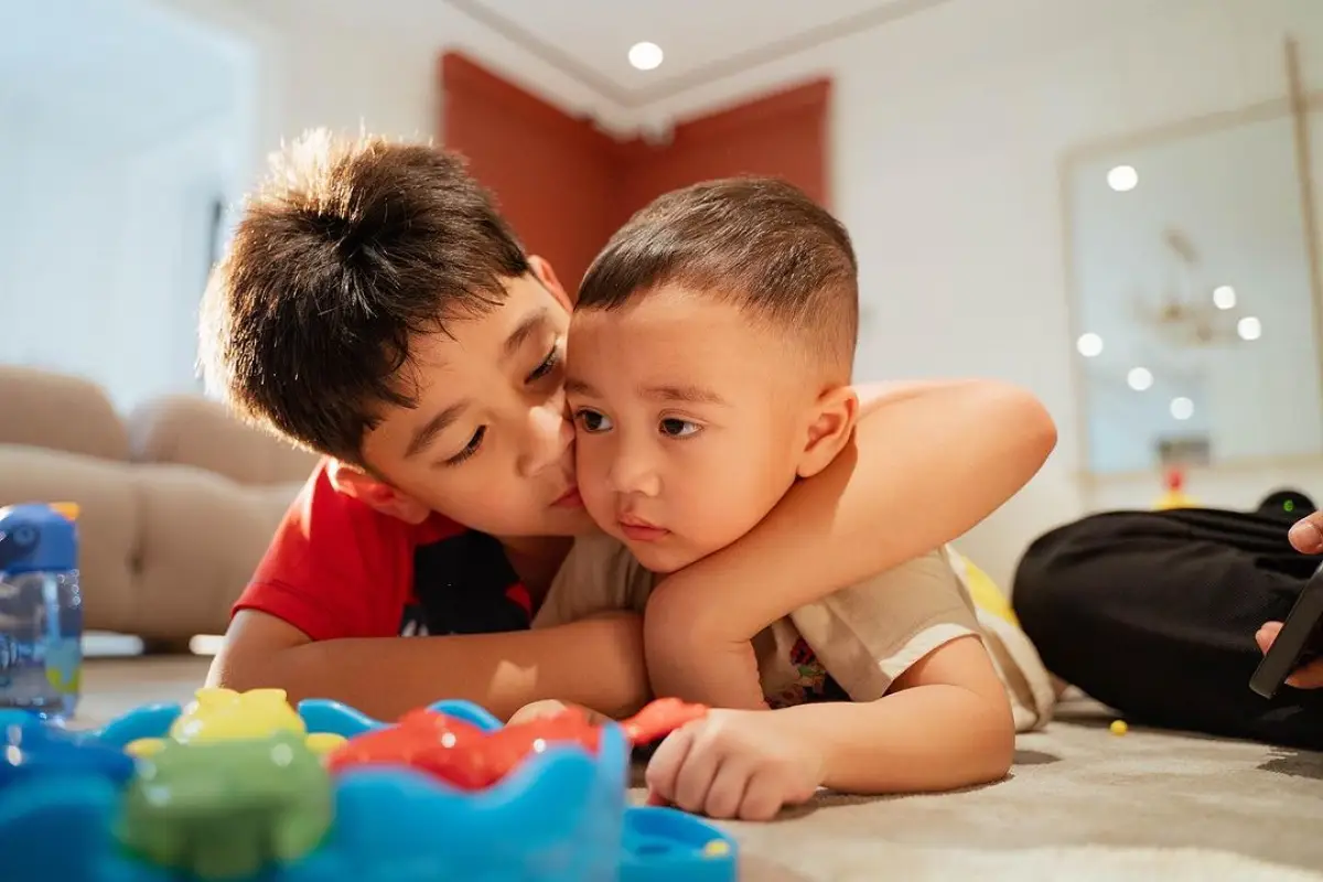 Cara unik Raffi Ahmad dan Nagita Slavina batasi Rafathar bermain game dan gawai. (Sumber : Instagram/raffinagita1717)