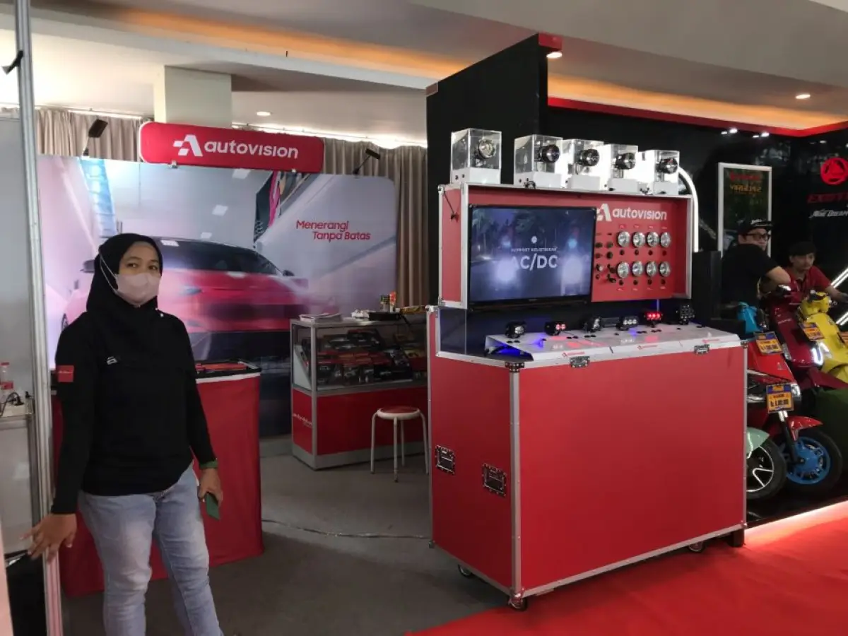 CV Sampurna Part Niaga sebagai distributor resmi produk Autovision memajang produk terbaru di ajang GIIAS Semarang 2023.