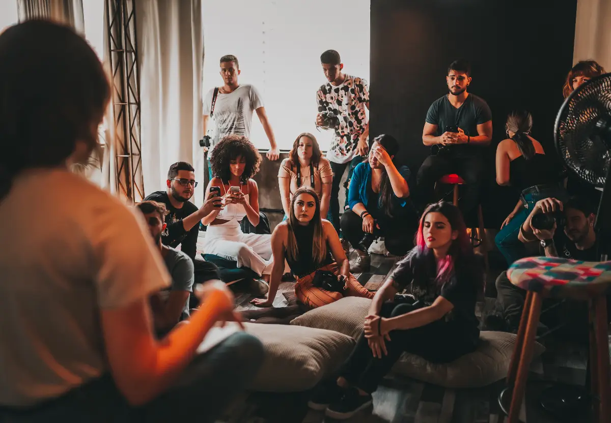 Ilustrasi | Mendalami Avoidant Personality Disorder: gejala, diagnosis, dan strategi pengelolaan. (Sumber : Pexels/Matheus Bertelli)