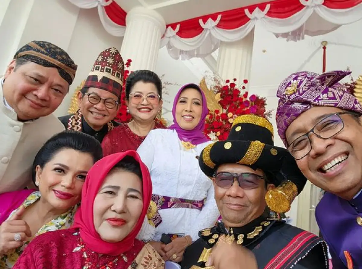 Mahfud MD dan istri saat menghadiri acara kemerdekaan RI (Sumber : Instagram/@mohmahfudmd)