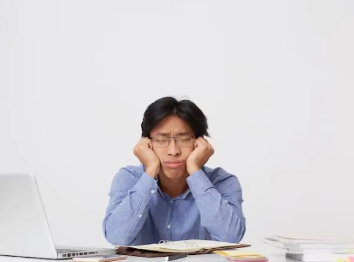 ilustrasi : tanda-tanda kamu sedang burnout (Sumber : freepik)