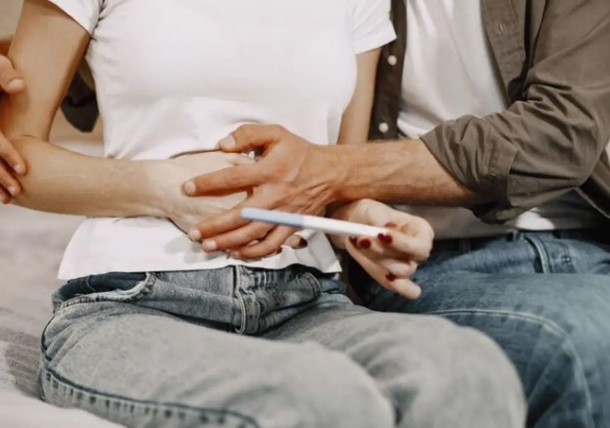 Ilustrasi | Pengaruh Aborsi Terhadap Kesehatan Mental (Sumber : Freepik/prostooleh)