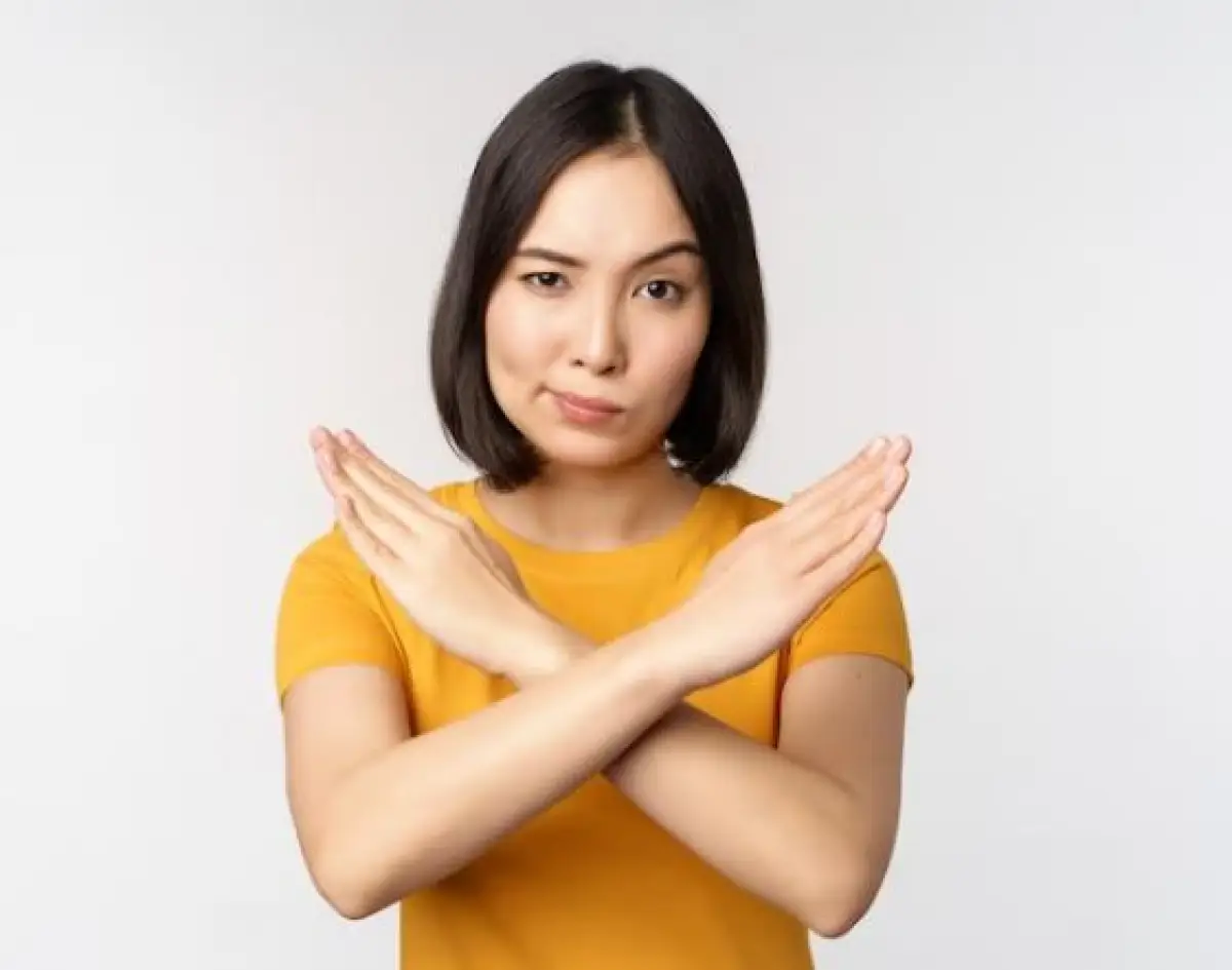 ilustrasi : cara menolak ajakan teman tanpa merusak hubungan (Sumber : freepik)