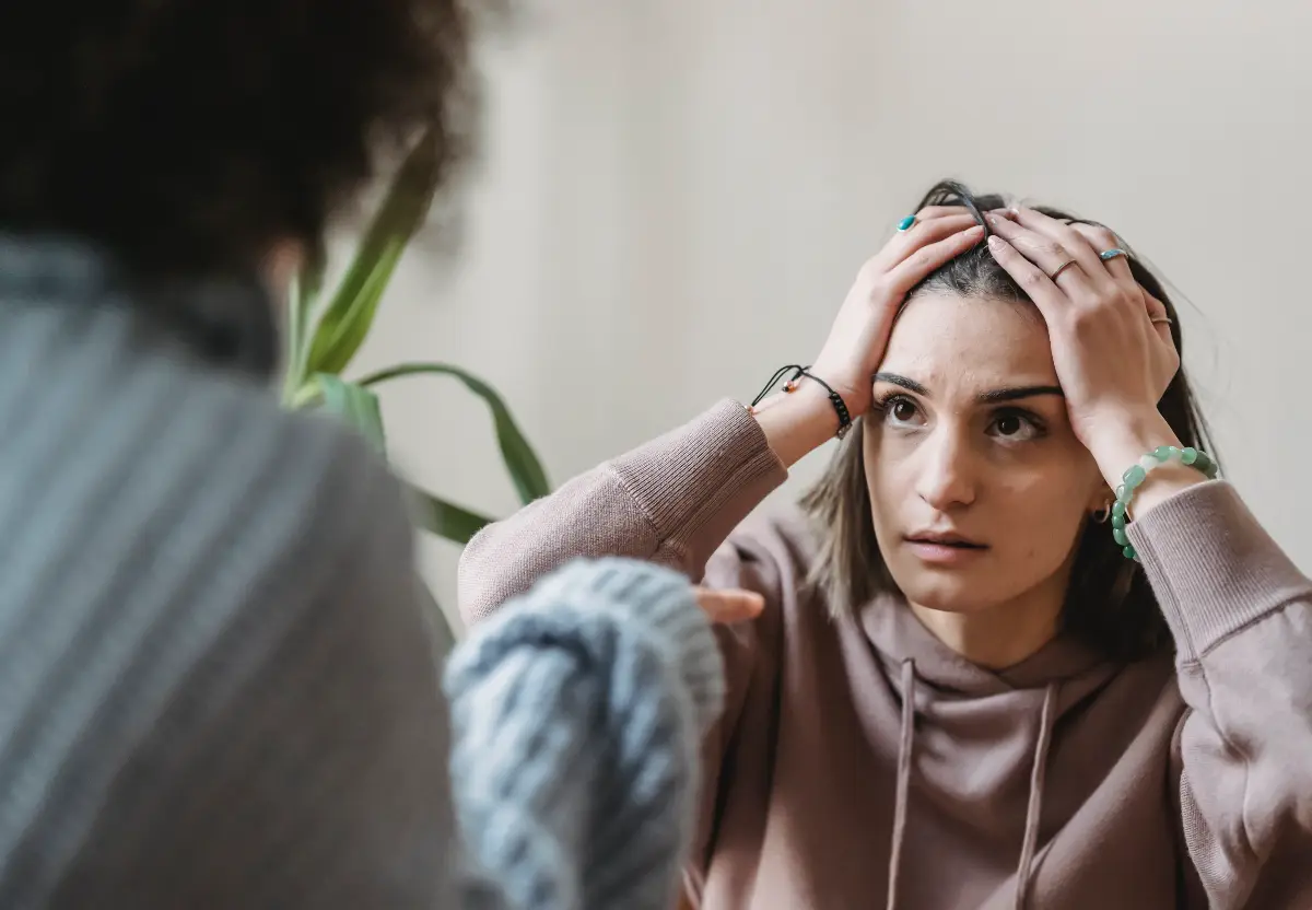 Ilustrasi | 8 perilaku yang membuat orang lain tidak menyukai kita. (Sumber : Pexels/Liza Summer)