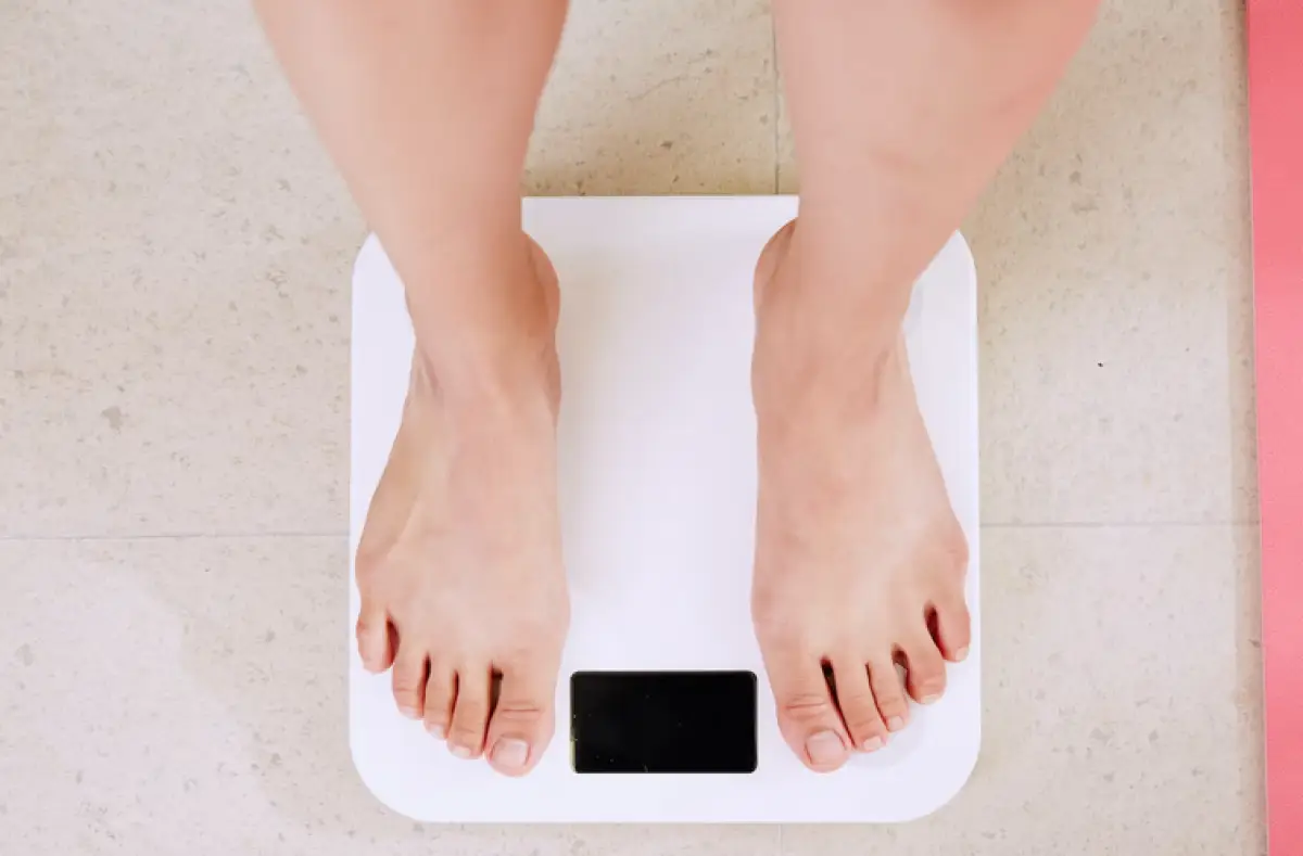 Ilustrasi timbangan (Sumber : Unsplash/iYummai)