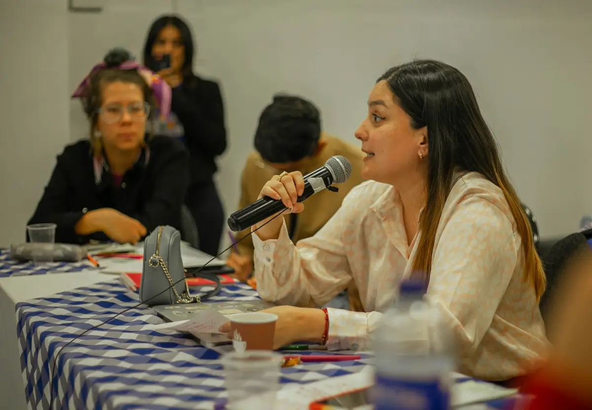 Ilustrasi | 10 kalimat cerdas untuk menjawab sindirian dan komentar negatif. (Sumber : Pexels/Stiven Rivera)