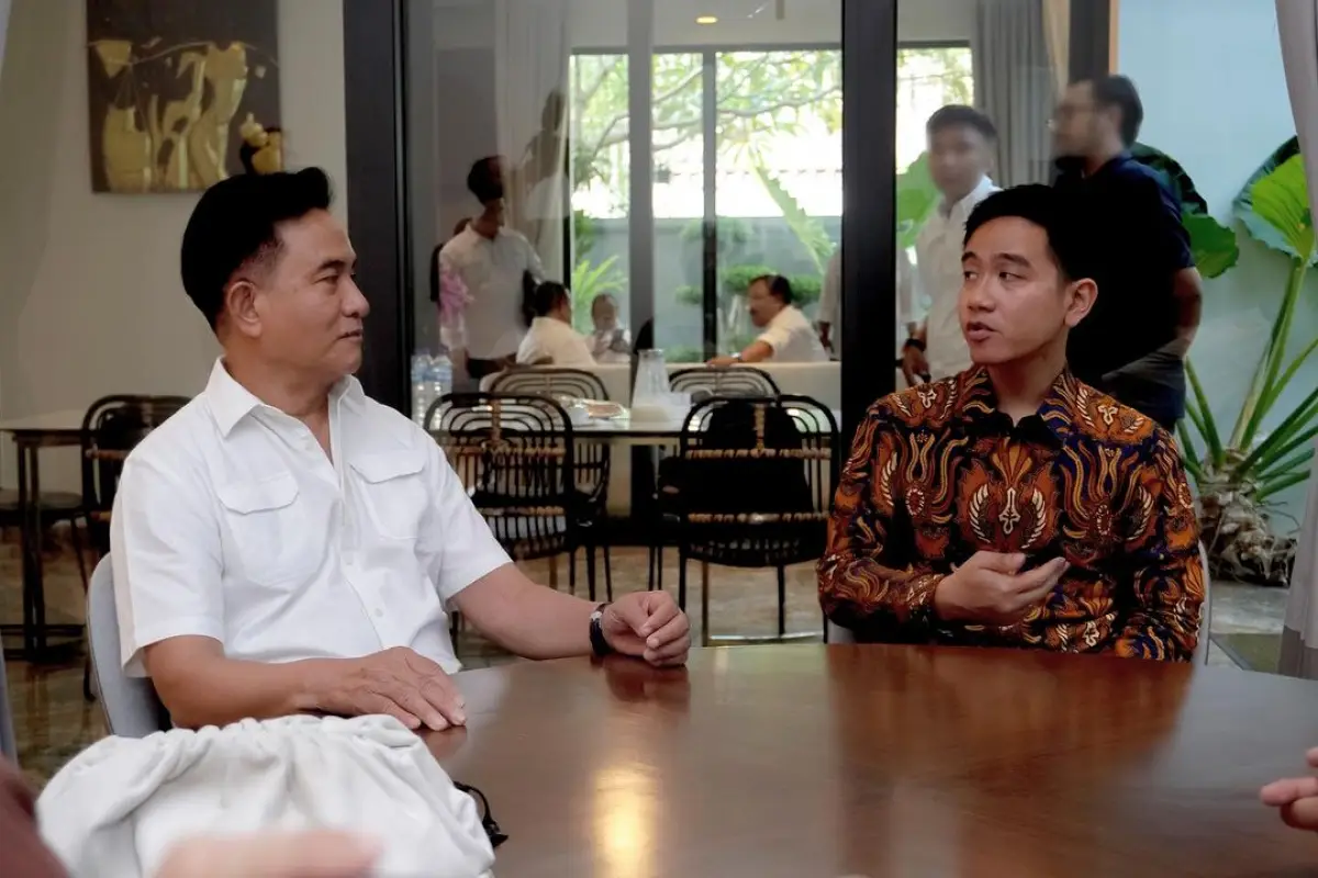 PBB, PAN, dan Golkar memilih Wali Kota Solo, Gibran Rakabuming Raka sebagai calon wakil presiden pendamping Prabowo Subianto di Pilpres 2024. (Sumber : Instagram/yusrilihzamhd)