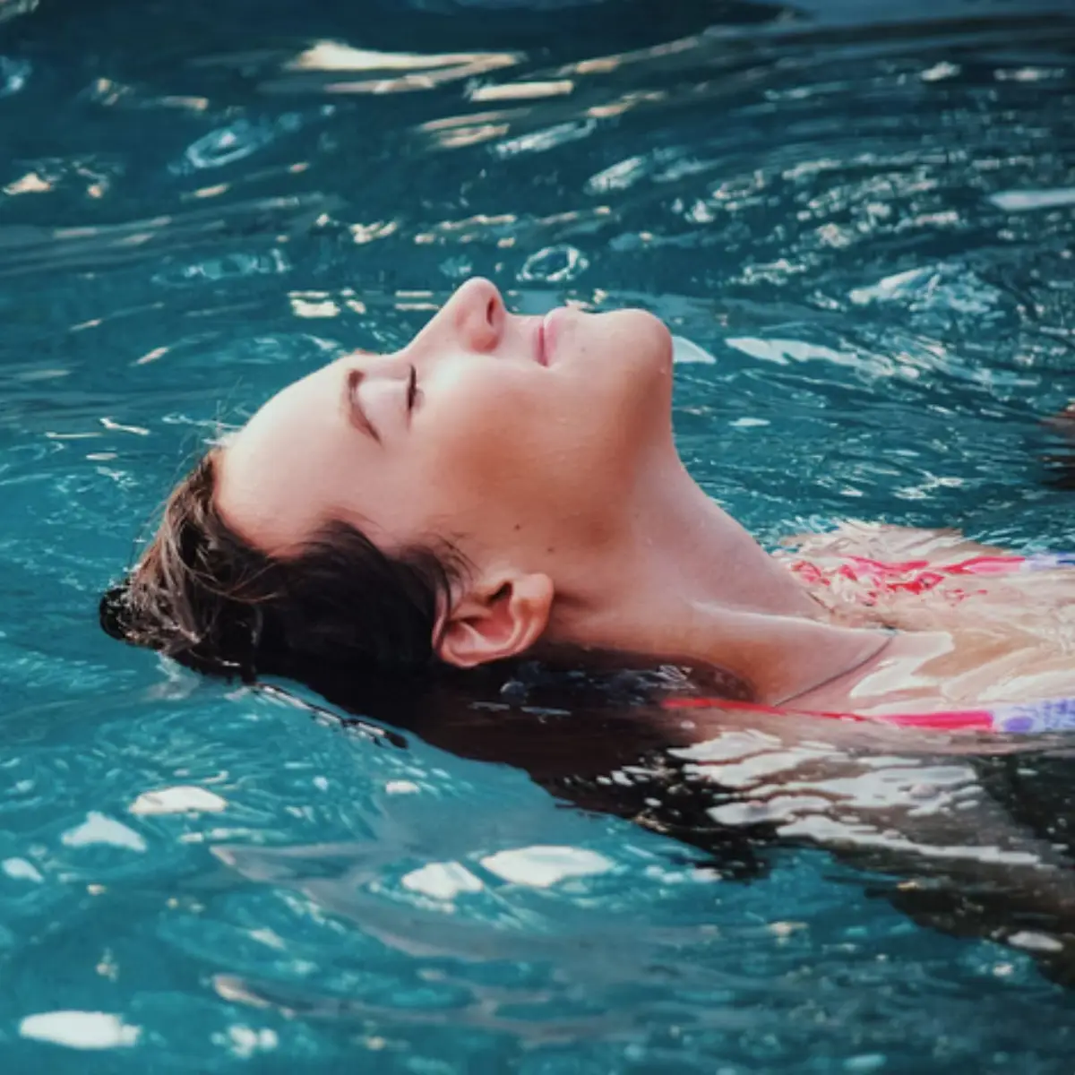 Ilustrasi berenang (Sumber : Unsplash/Haley Phelps)