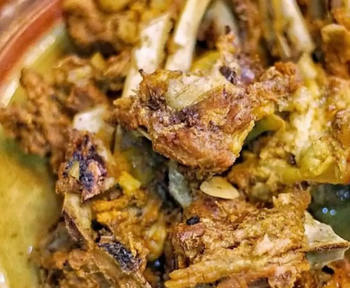 Ilustrasi tengkleng rica favorit Gibran Rakabuming (Sumber : Instagram/@infosolo.id)