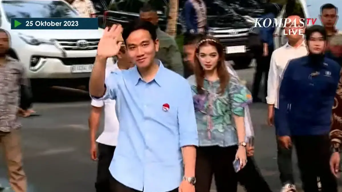 Potret Selvi Ananda dampingi Gibran Rakabuming jelang pendaftaran capres-cawapres di KPU, Rabu 25 Oktober 2023 pagi. (Sumber : YouTube KOMPASTV)