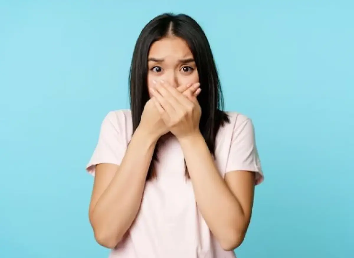 Ilustrasi | Penyebab sering belibet saat bicara (Sumber : Freepik/benzoix)