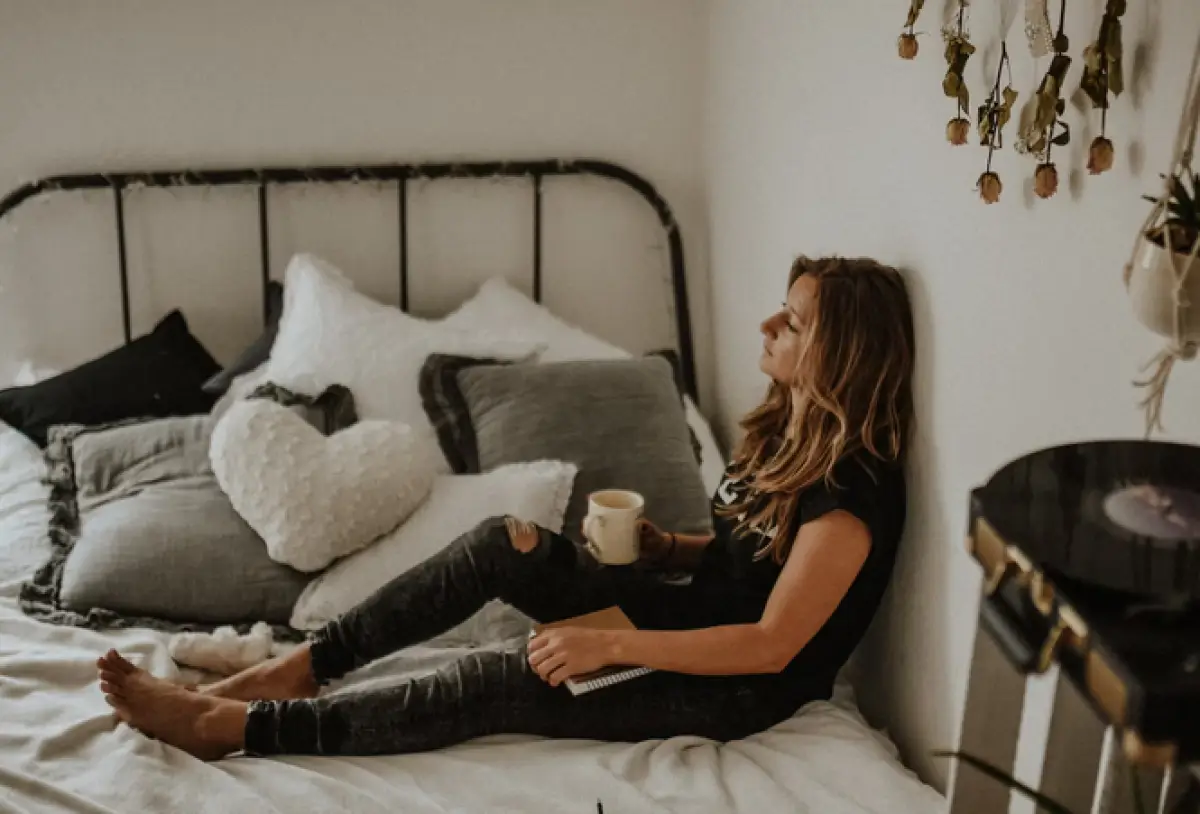 Ilustrasi wanita patah hati (Sumber : Unsplash/Kinga Howard)