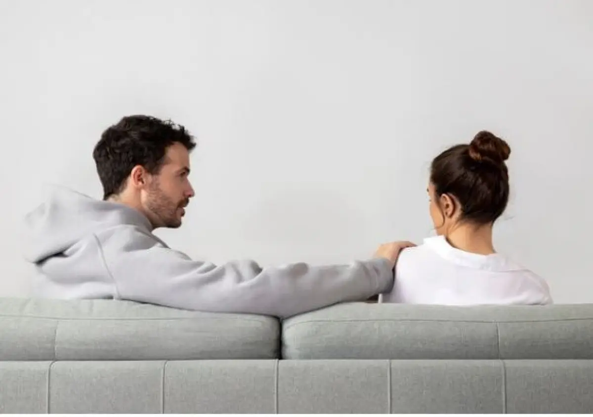 Ilustrasi | Menetapkan batasan yang sehat dalam hubungan. (Sumber : Freepik)