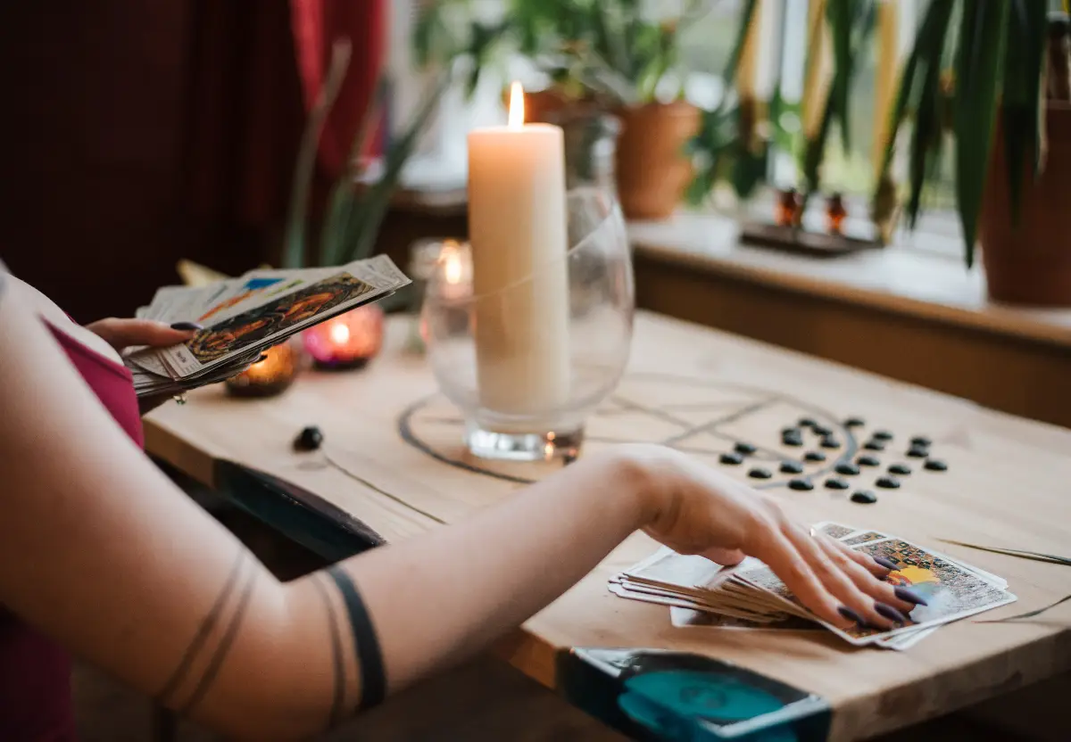 Ilustrasi | 5 zodiak yang memiliki pemikiran out of the box. (Sumber : Pexels/Anete Lusina)