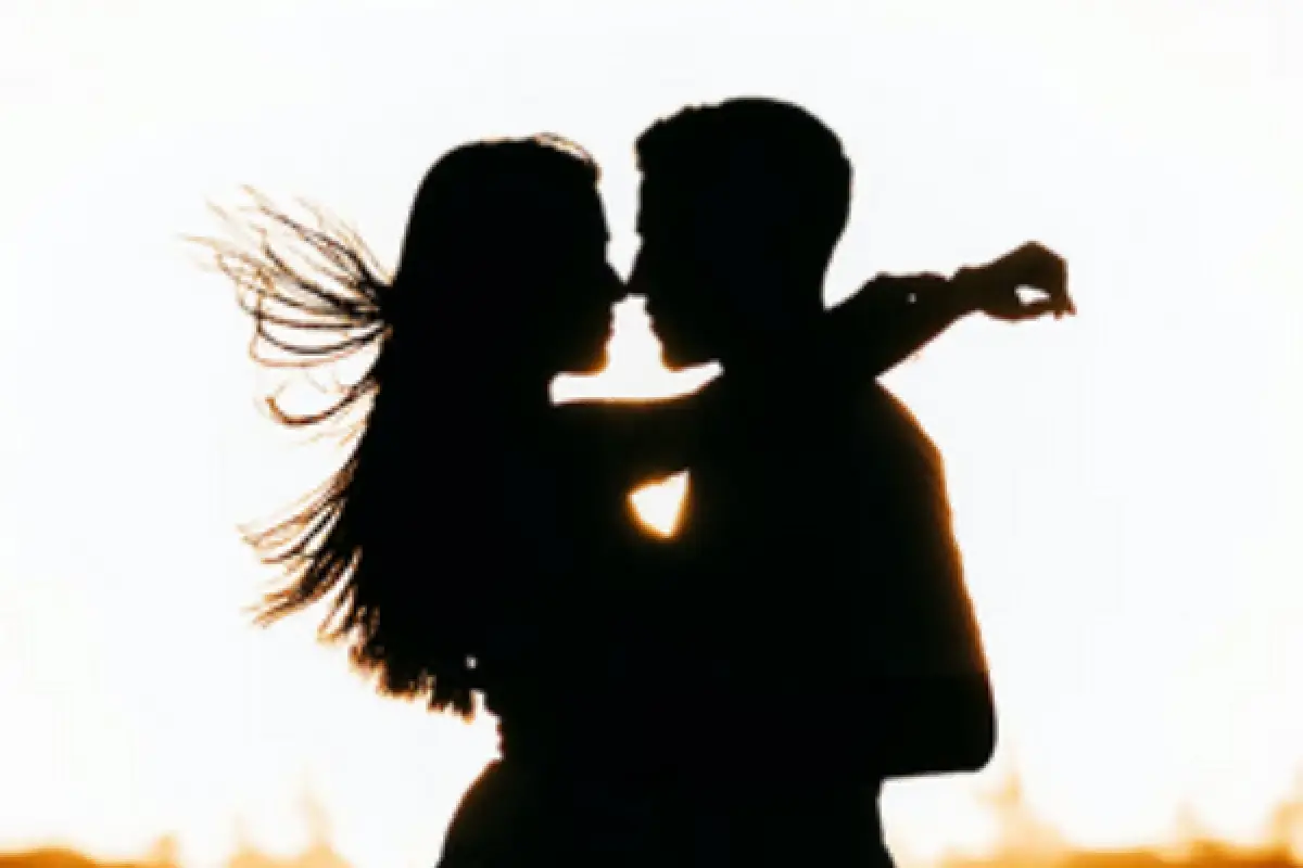 Ilustrasi hubungan tanpa status (Sumber : Unsplash/@Jonathan Borba)