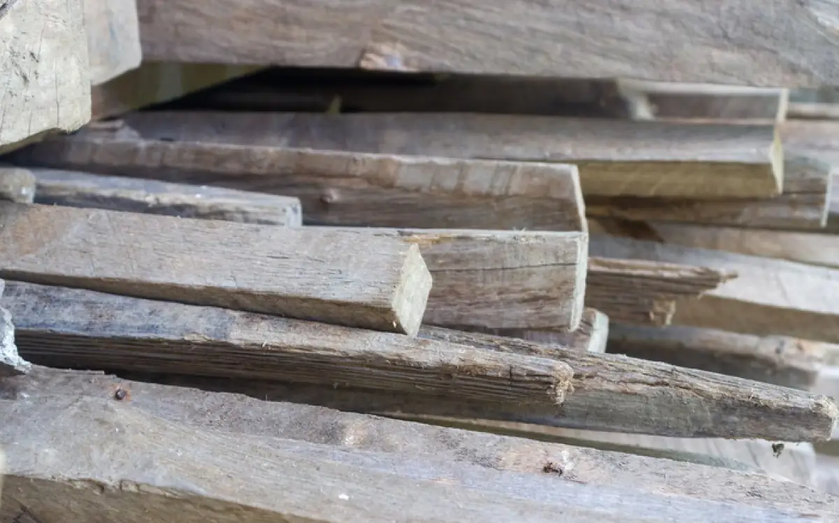 Ilustrasi balok kayu (Sumber : Unsplash/@Kurniawan Eka Saputra)