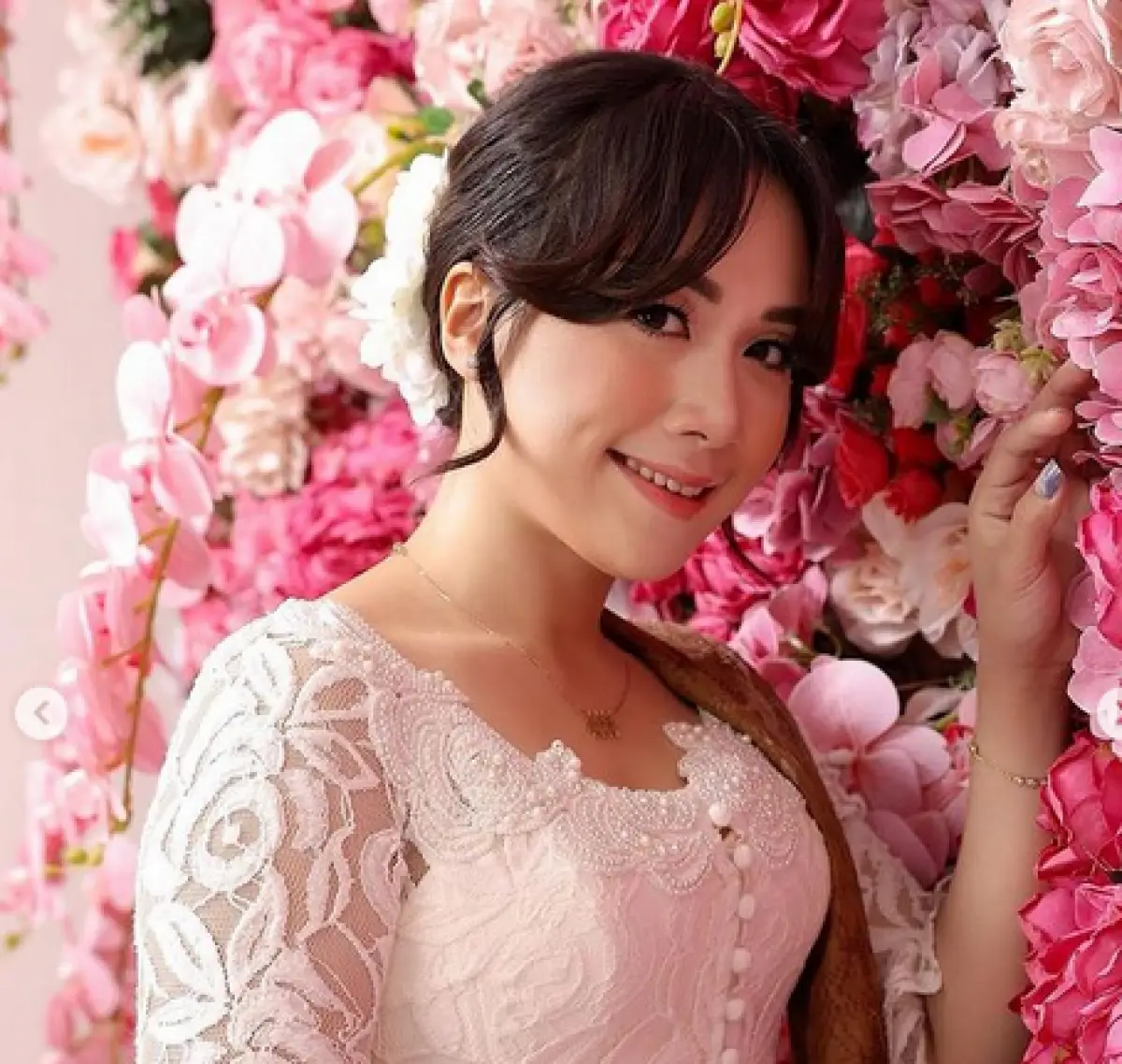 Puput Nastiti Devi, istri Ahok (Sumber : Instagram/@btpnd)