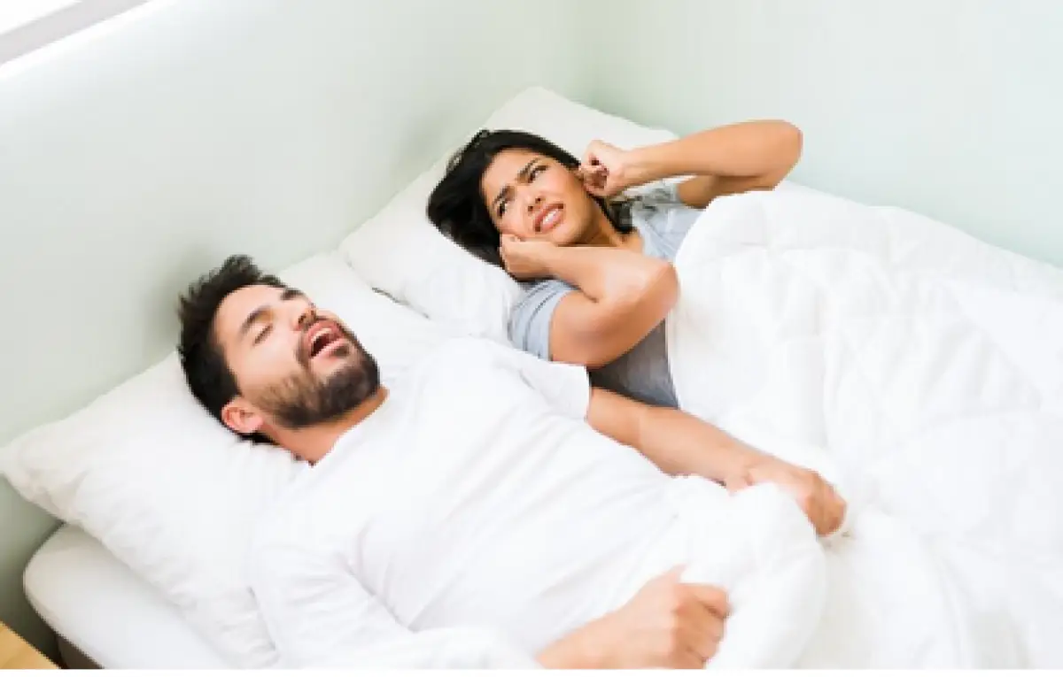 Ilustrasi mendengkur saat tidur (Sumber : Freepik/Tonodiaz)