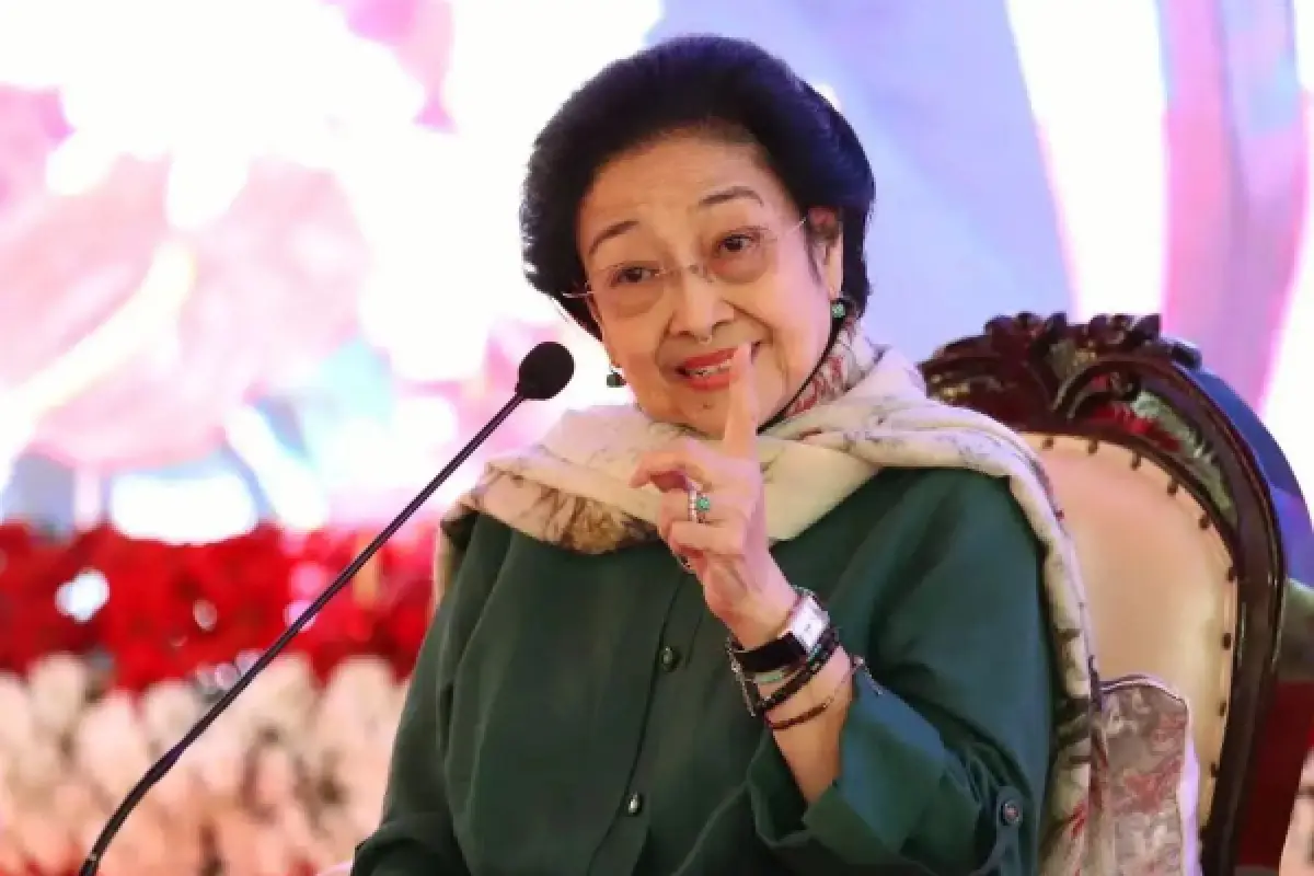 Ketua Umum PDIP, Megawati Soekarnoputri, soroti polemik di Mahkamah Konstitusi (MK) terkait batas usia minimal calon presiden/wakil presiden. (Sumber : Instagram/presidenmegawati)