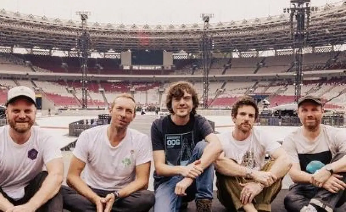 Coldplay Donasikan Kapal Interceptor Untuk Indonesia, Akan Fokus Atasi Masalah Lingkungan di Sungai Cisadane (Sumber : instagram.com/idwantscoldplay)