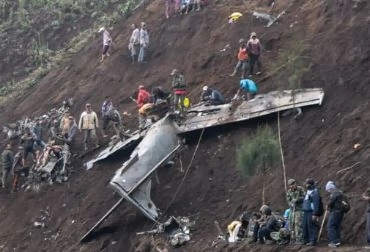 Potret Penampakan Bangkai Pesawat Yang Jatuh Di Pasuruan, Hancur Berkeping-Keping (Sumber : Instagram.com)