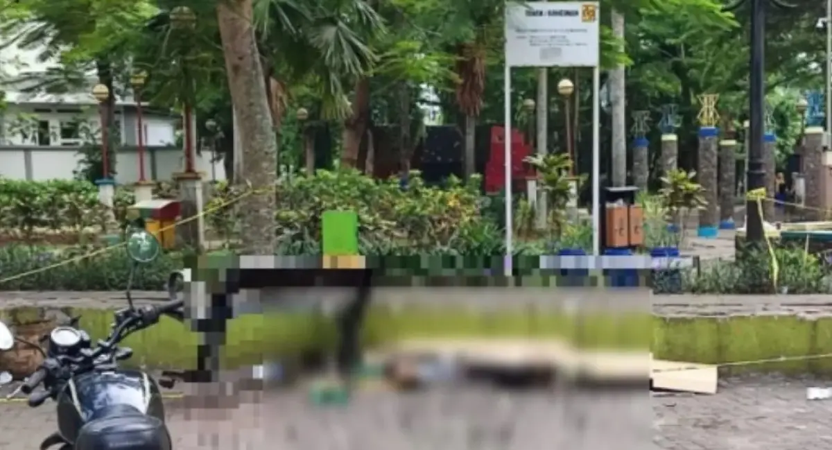 Ravi Adonis, mahasiswa Undip Semarang, ditemukan dalam kondisi tak bernyawa di Taman Tirto Agung Banyumanik pada Kamis 16 November 2023 pagi, diduga karena sakit asam lambung akut kambuh. (Sumber : Instagram @smg_repostt)