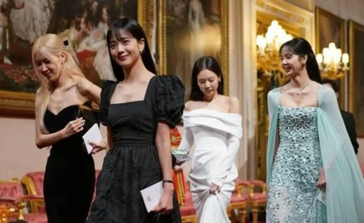 Diterpa Isu Bubar, BLACKPINK Kompak Jadi Tamu King Charles III di Buckingham Palace (Sumber : instagram.com/coppamagz)
