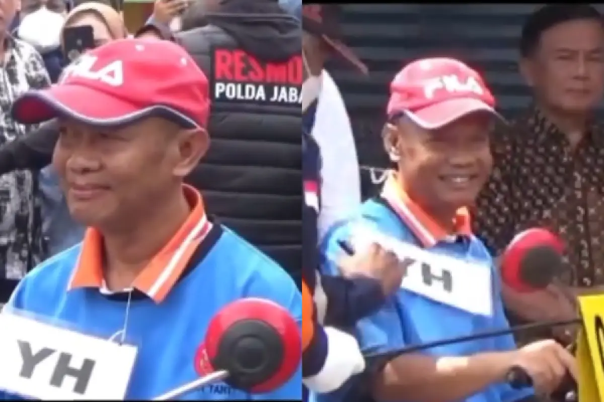 Ngeri! Bak Artis, Ayah Pelaku Pembunuhan Ibu dan Anak di Subang Tersenyum Lebar saat Rekonstruksi (Sumber : Twitter/@kegblgnunfaedah)