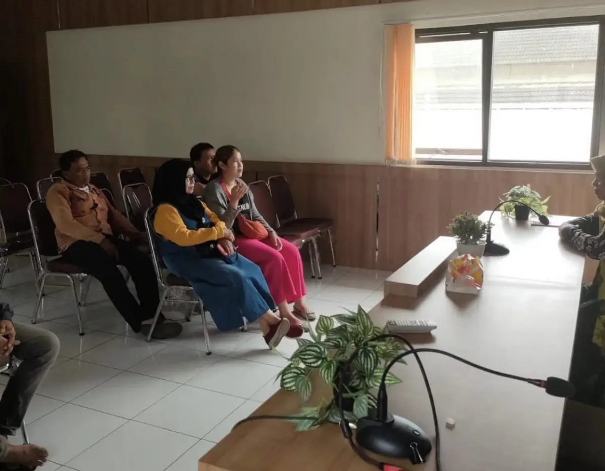 keluarga bayi prematur meninggal usai foto newborn datangi pihak Dinas Kesehatan Tasikmalaya (Sumber : instagram @nadiaanastasyasilvera_)