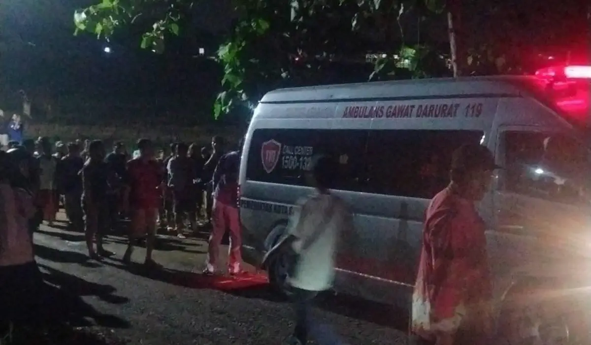 Kecelakaan maut terjadi di Darupono, Podorejo, Ngaliyan, tepatnya di Jalan Alternatif Semarang, yang melibatkan 2 motor, ada 1 korban tewas. (Sumber : Bankom Polrestabes Semarang)