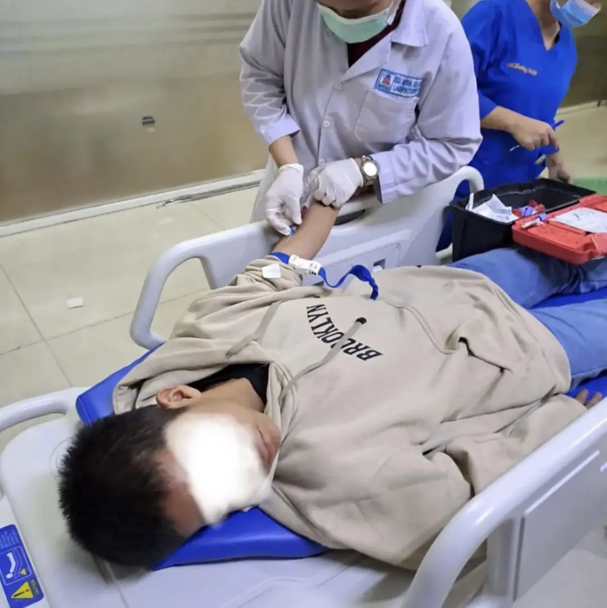 Kondisi korban , siswa MAN 1 Medan yang diculik dan dibully alumni (Sumber : instagram @anisamunawiroh)