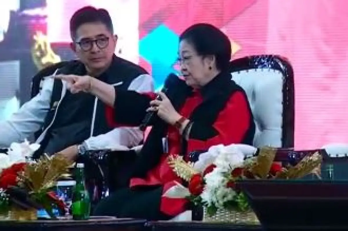 Megawati 'Ngamuk' Sebut Penguasa Saat Ini Bertindak Seperti Zaman Orde Baru, Bagaimana dengan PDIP Saat Ini? (Sumber : Tangkapan Layar YouTube Kompas TV)