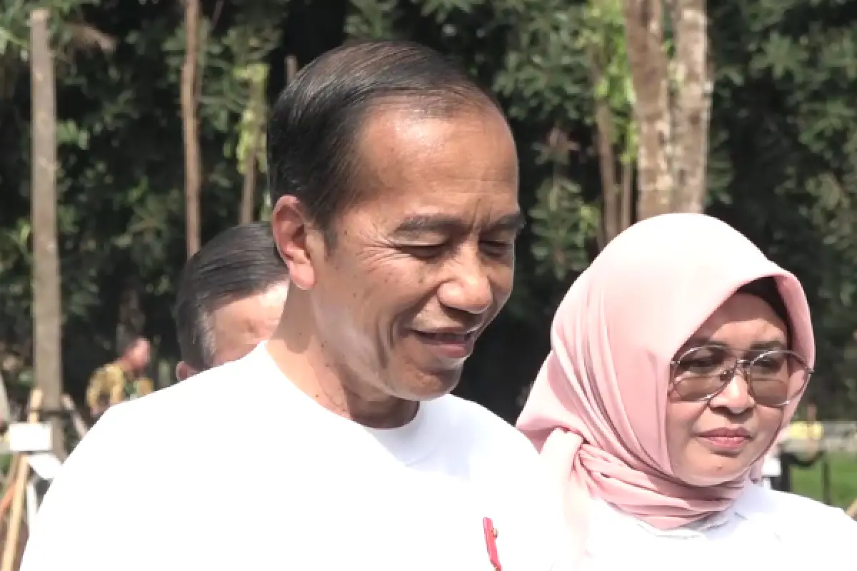 Respon Presiden Jokowi terkait pernyataan Megawati Soekarnoputri bahwa pemerintah saat ini seperti rezim orde baru. (Sumber : SC Video Antara)