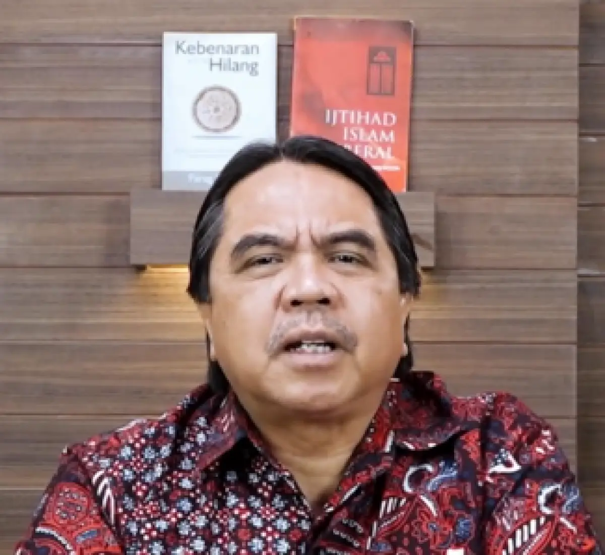 Akhir Video Ade Armando Usai Sentil Politik Dinasti di Yogyakarta, PSI Dicap Blunder (Sumber : Instagram/@adearmando_official)