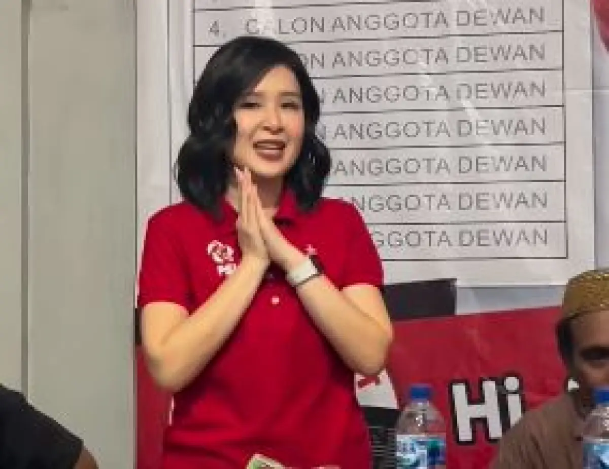 Grace Natalie PSI saat mengunjungi relawan PSI dari komunitas Germapin di Cilincing, Jakarta Utara (Sumber : instagram.com/gracenat)