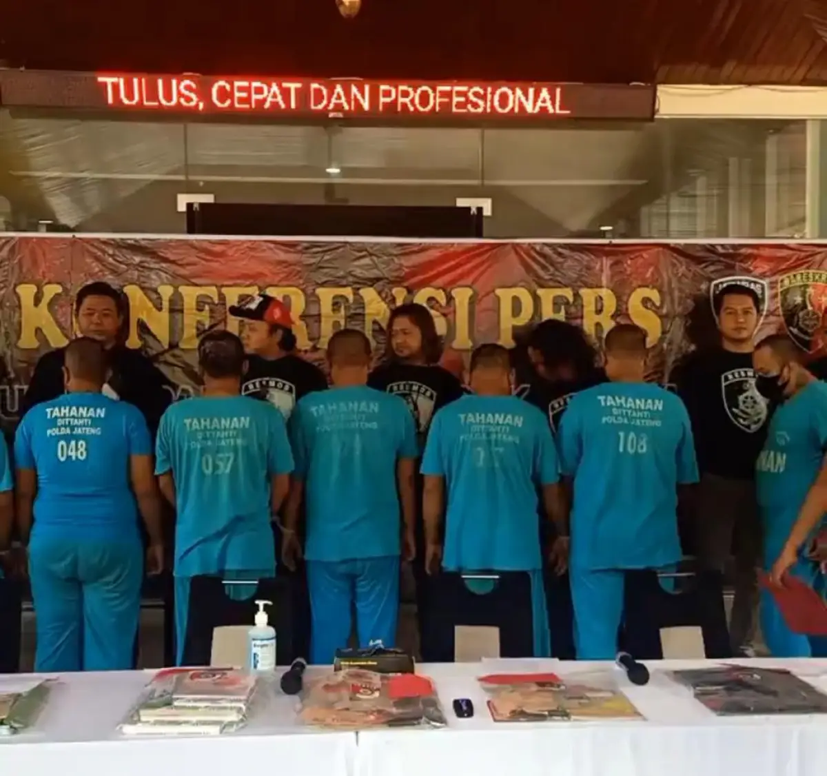 8 debt collector di Kota Semarang berhasil ditangkap (Sumber : instagram @humas_poldajateng)