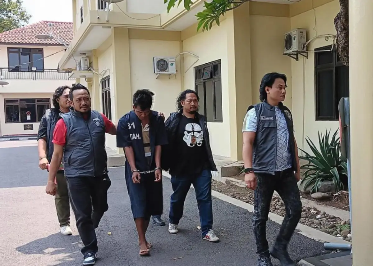 pelaku pencurian motor di Balai Kota Semarang berhasil dibekuk (Sumber : instagram @resmob_polrestabessemarang)