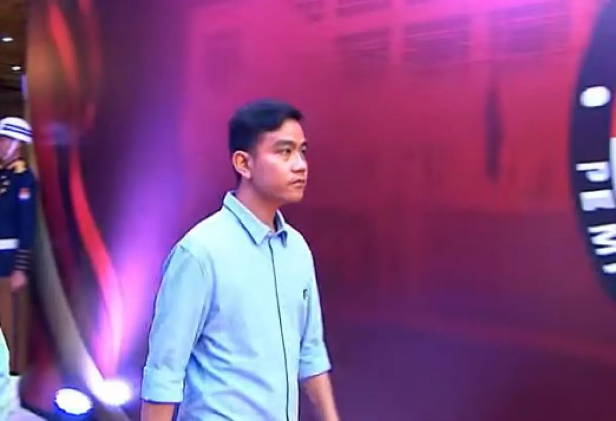 PDIP Sebut Mengompori, Begini Respon Gibran Usai Kena Tegur KPU (Sumber : Tangkapan layar YouTube KPU RI)