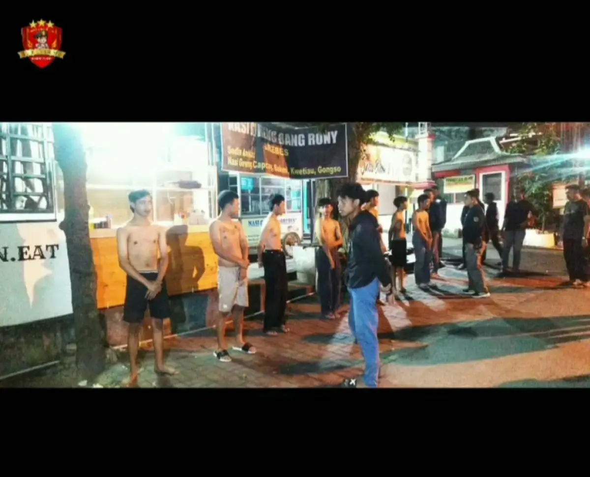 anggota gangster berhasil diamankan saat hendak tawuran di Jalan Wonodri Krajan (Sumber : instagram @teamelang_hebatsemarang)