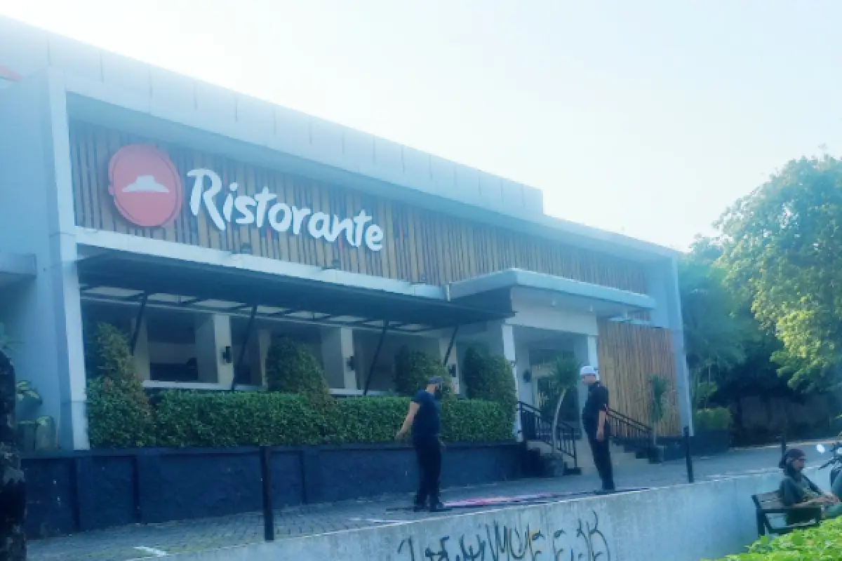 Fakta Pizza Hut Ganti Nama Jadi Ristorante di Indonesia (Sumber : x.com/@fathur_omen)