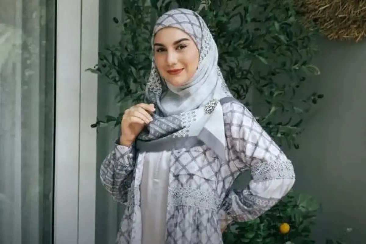 Dituding Penyebab Ammar Zoni Pakai Narkoba Lagi, Irish Bella Pilih Sibuk Gelar Pengajian (Sumber : instagram.com/_irishbella_)