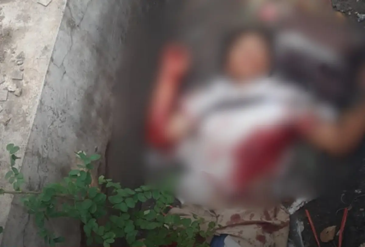 Korban Bersimbah Darah, Beredar Foto Percobaan Bunuh Diri di Jalan Dokter Cipto Semarang (Sumber : Instagram/@kabarberitasemarang)